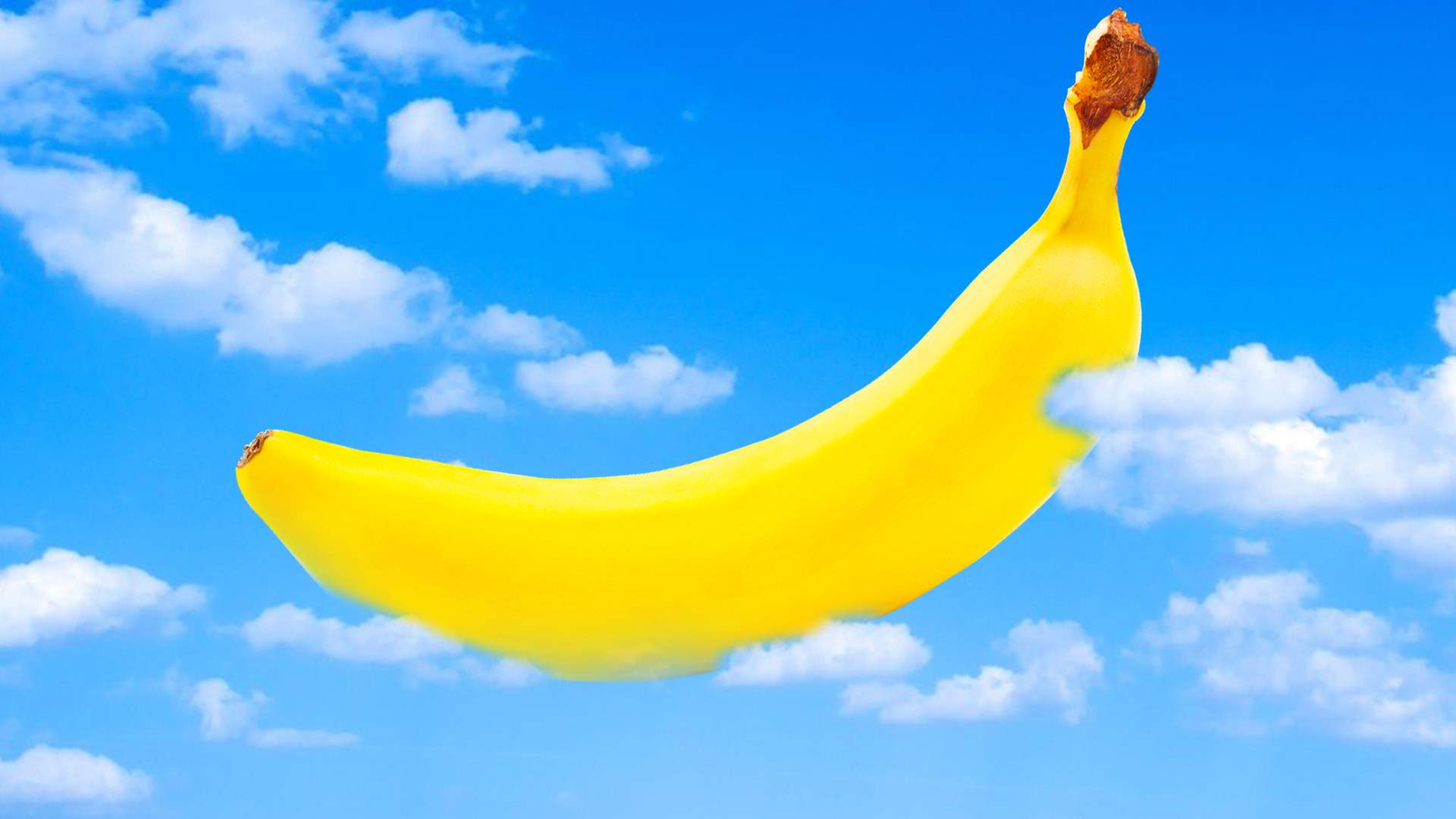 🆕 GIANT BANANA IN THE SKY!
