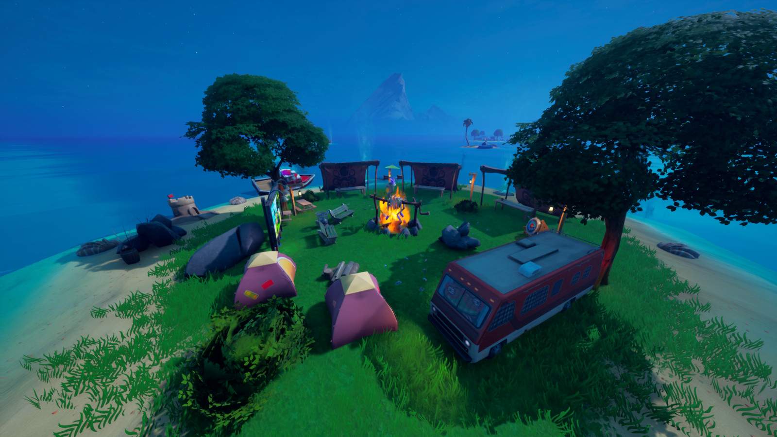 GO BOATED • SUMMER SPLASHDOWN 🎐👒🍍