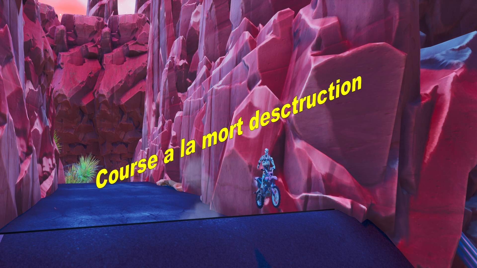 Course moto cross déstruction