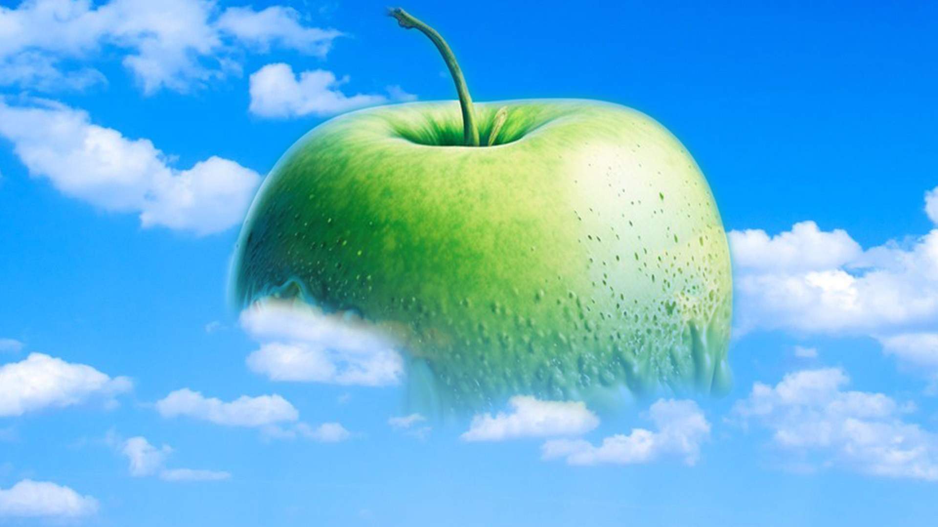 GIANT APPLE IN THE SKY 🆕