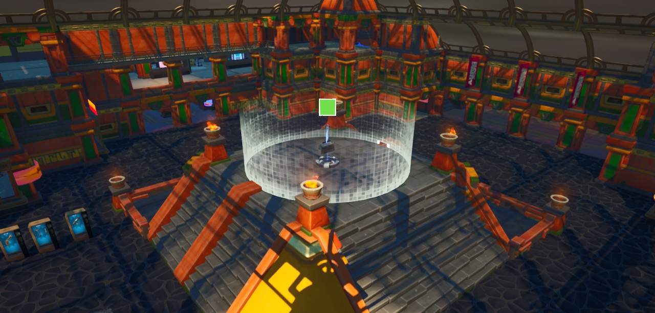 AZTEC MALL MADNESS (KING OF THE HILL)